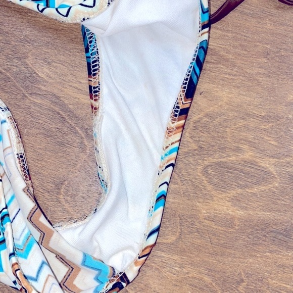 Venus 70’s style string bikini size small - Picture 5 of 5